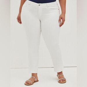 Torrid Boyfriend Straight Vintage Stretch Mid-Rise Jean Size 26